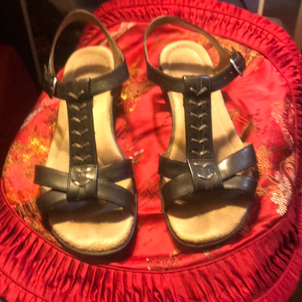 Open toed ankle strap sandals